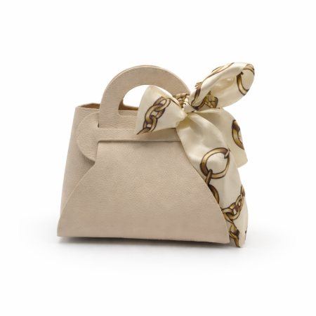 شنطة جلد مع شبرة ستان -12قطعة