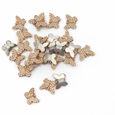 30 قطعة بروش لولو شكل فراشه