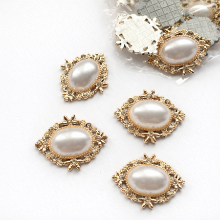 30قطعة بروش لولو بيضاوي