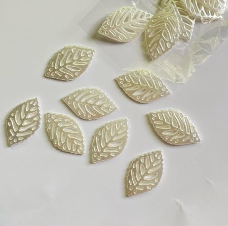 40ورقة بلاستك لون ابيض