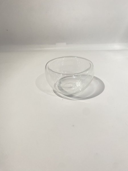 وعاء زجاج شكل مدور