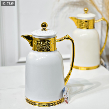 تيرموس بلاستك 1 لتر ابيض قاعدة ويد ذهبي غطا كبس مزخرف